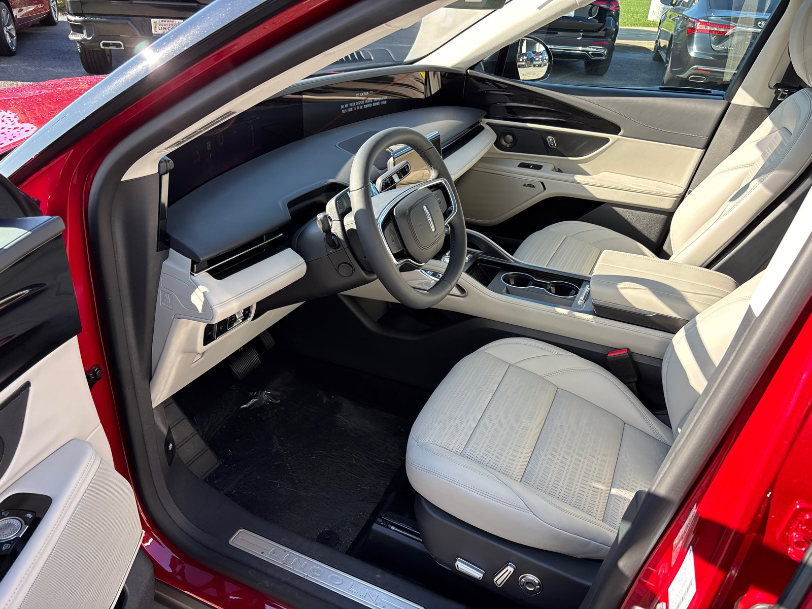New 2026 Lincoln Nautilus Reserve w/ Jet Appearance Package AWD/4WD image 24