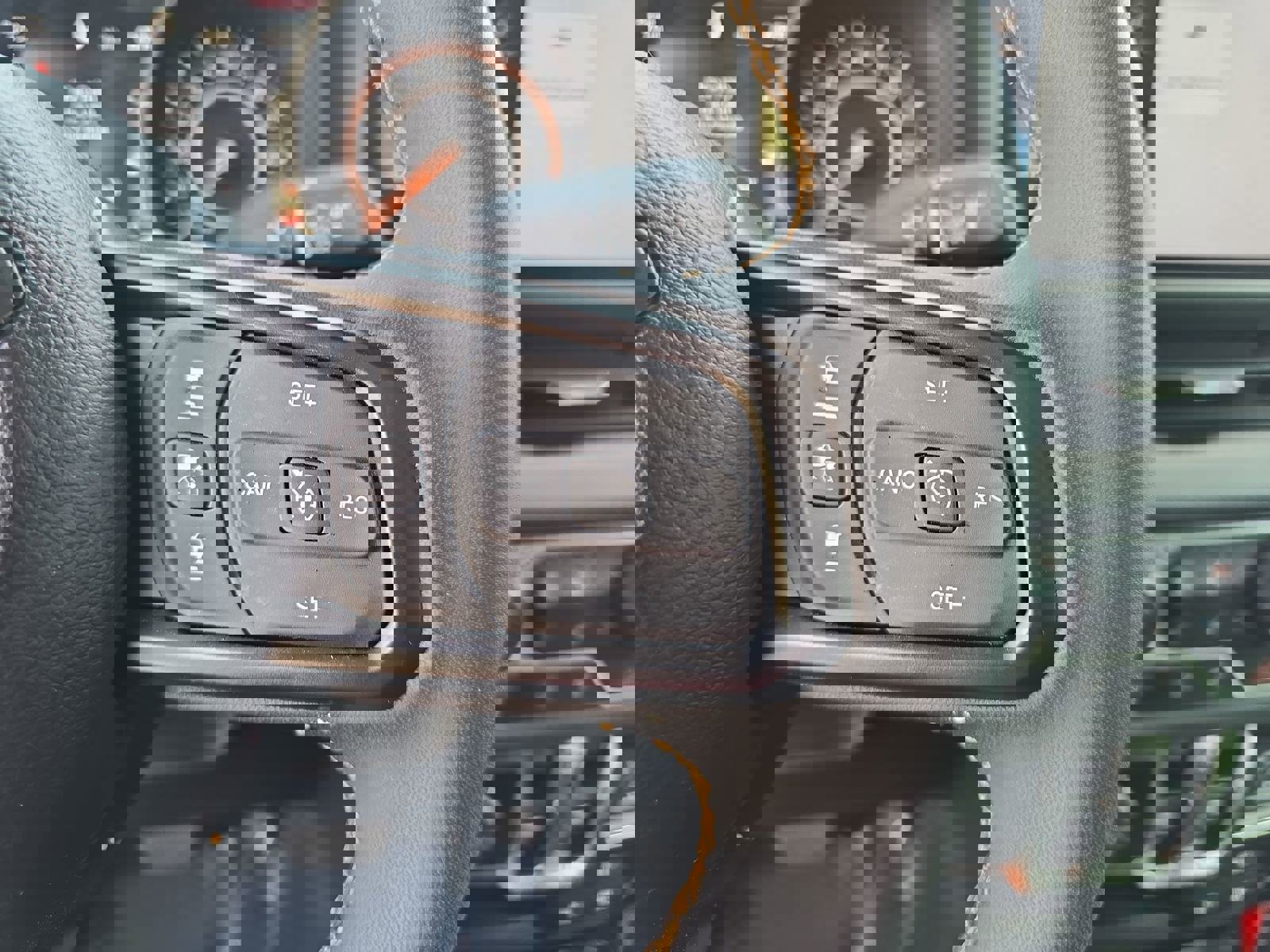 Used 2024 Jeep Gladiator Sport image 19