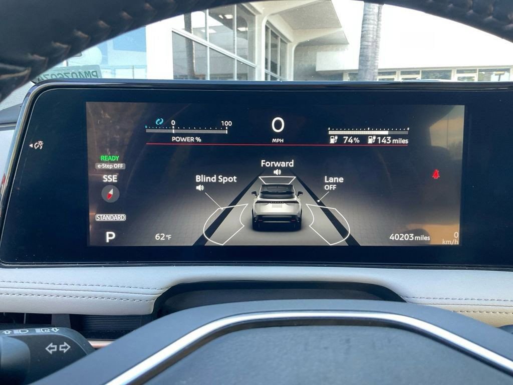 Used 2023 Nissan Ariya FWD image 17