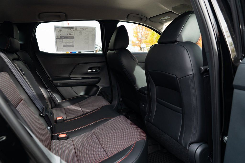 New 2026 Nissan Kicks SR w/ Cold Weather Package AWD/4WD image 23