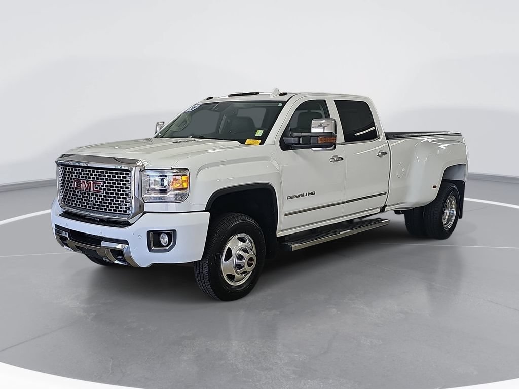 Used 2016 GMC Sierra 3500 Denali w/ Duramax Plus Package AWD/4WD image 9