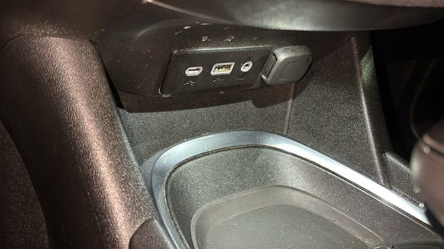 Used 2019 Chevrolet Malibu LT image 20