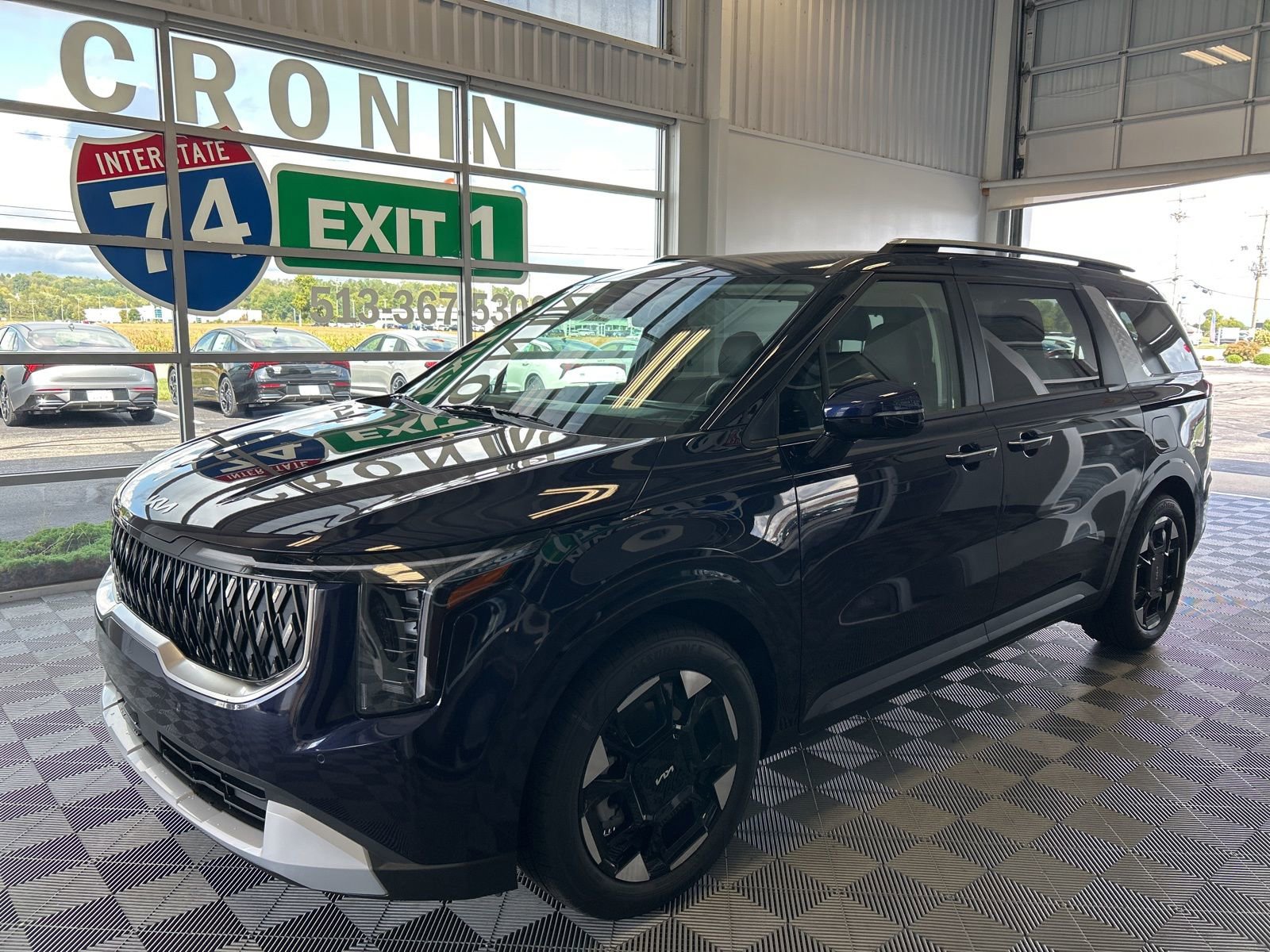 New 2026 Kia Carnival EX image 3