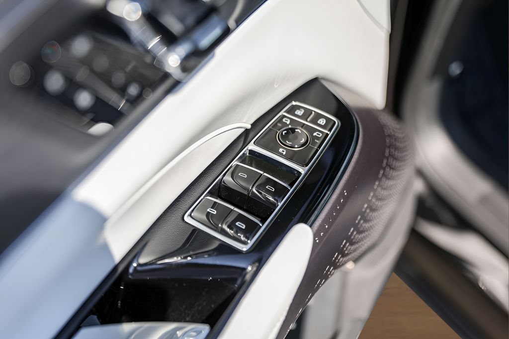Certified 2025 Cadillac Lyriq Sport AWD/4WD image 21