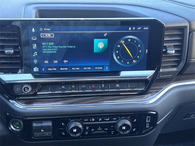 Used 2025 Chevrolet Silverado 1500 LT image 33