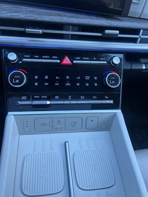 Used 2024 Hyundai Santa Fe Calligraphy AWD/4WD image 11