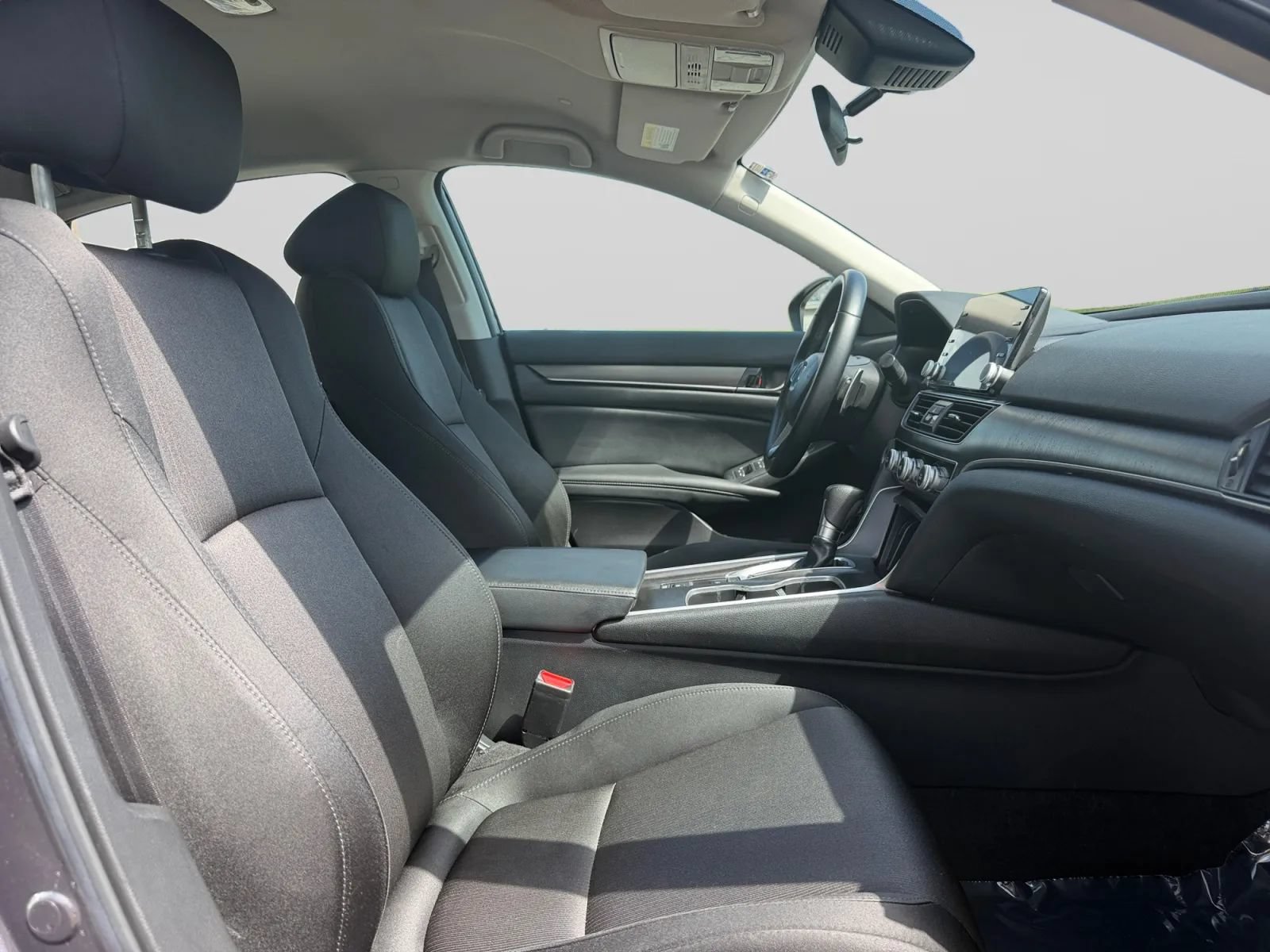 Used 2022 Honda Accord LX image 33
