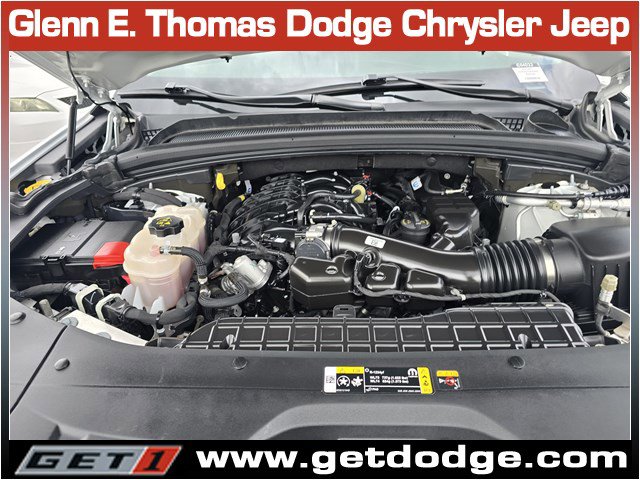 Certified 2023 Jeep Grand Cherokee Limited w/ Luxury Tech Group II RWD image 17
