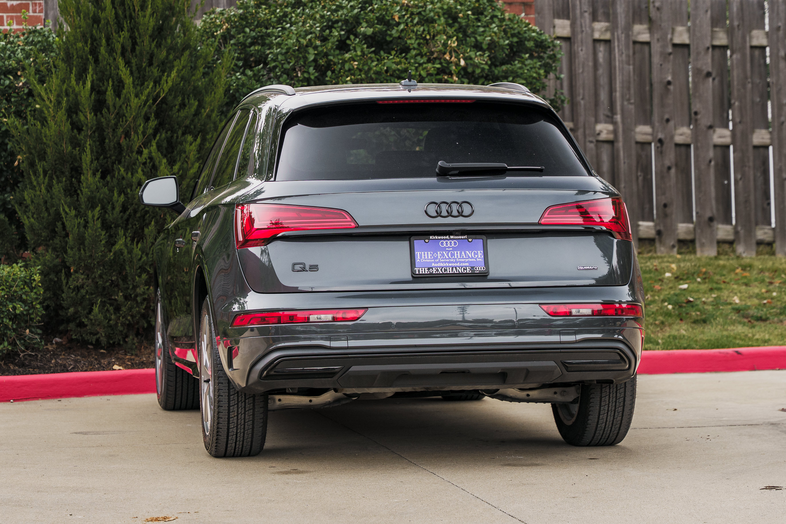 Used 2024 Audi Q5 2.0T Premium Plus w/ Premium Plus Package AWD/4WD image 4