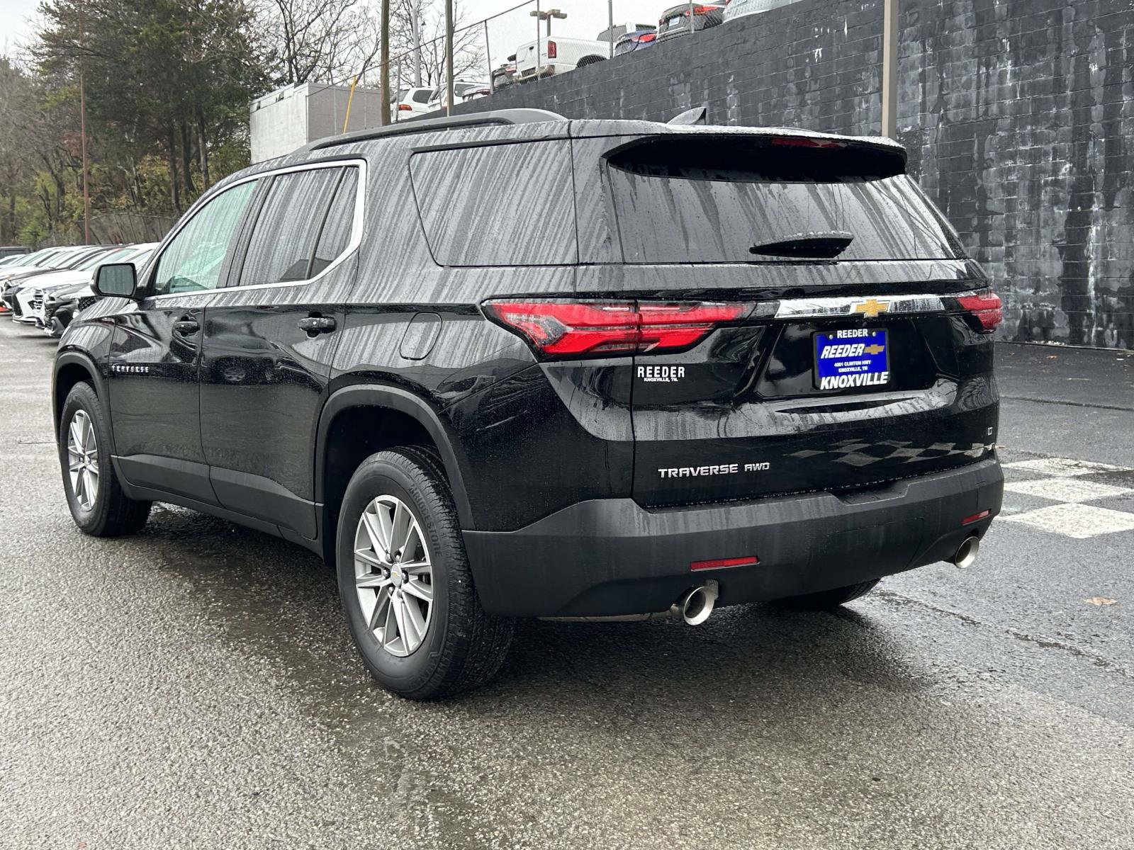 Used 2023 Chevrolet Traverse LT image 5