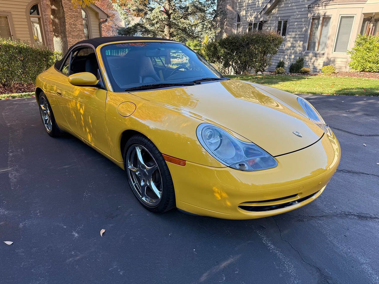 Used 2001 Porsche 911 Cabriolet image 74