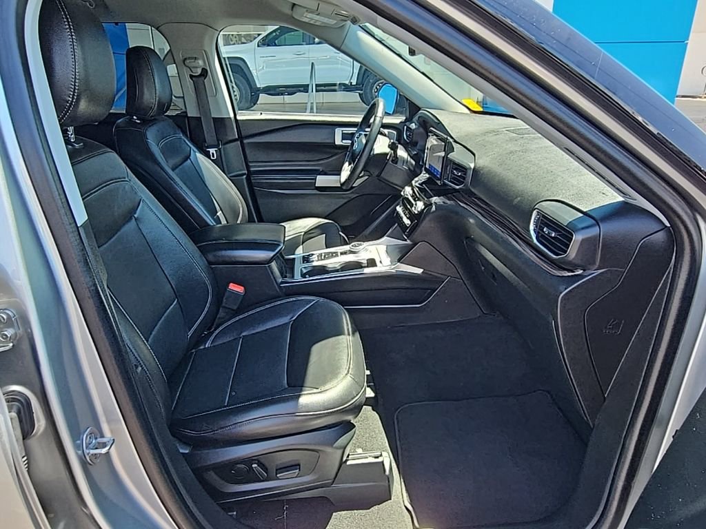 Used 2024 Ford Explorer Limited image 15