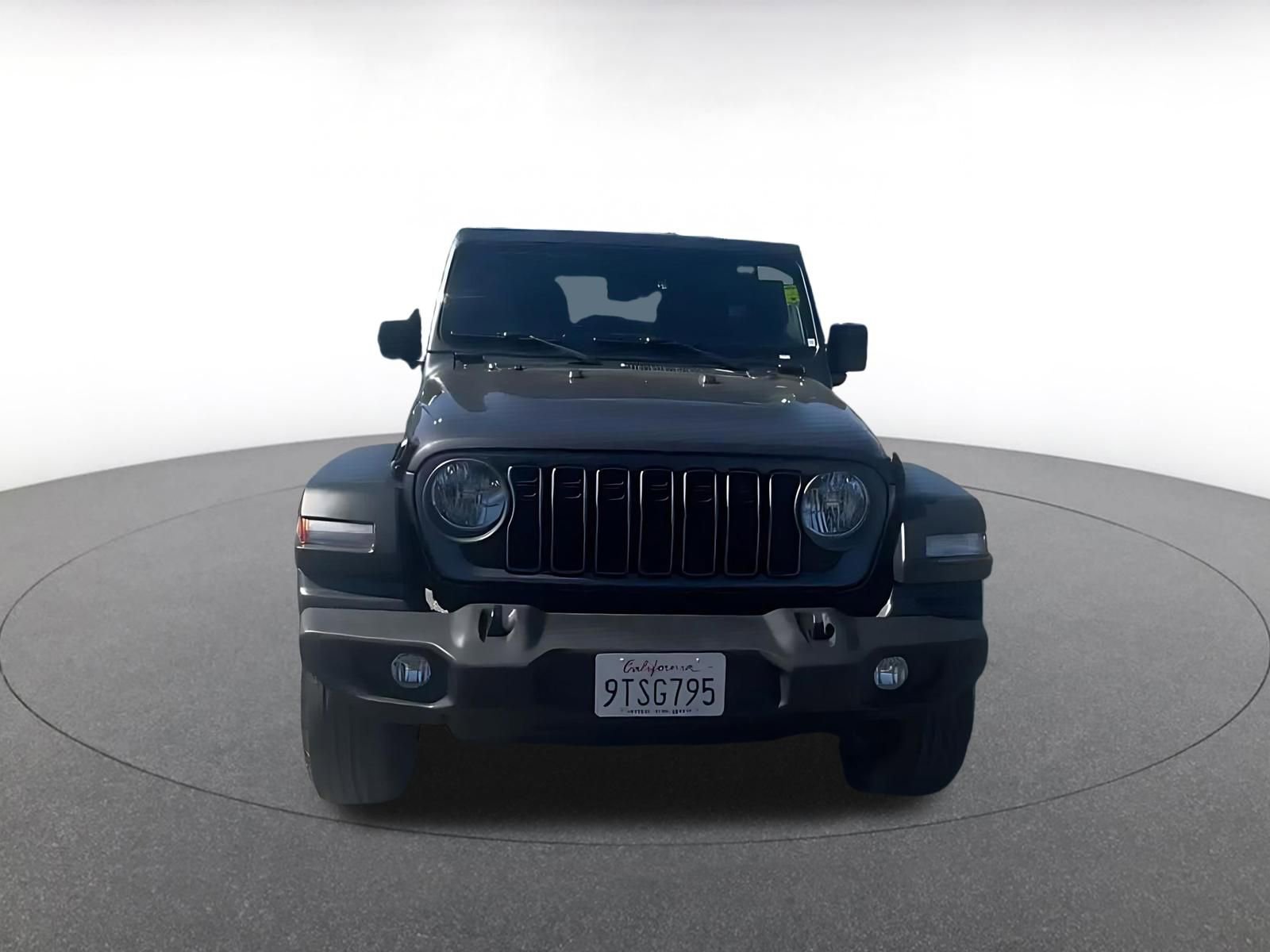 Used 2025 Jeep Wrangler Sport S AWD/4WD image 4