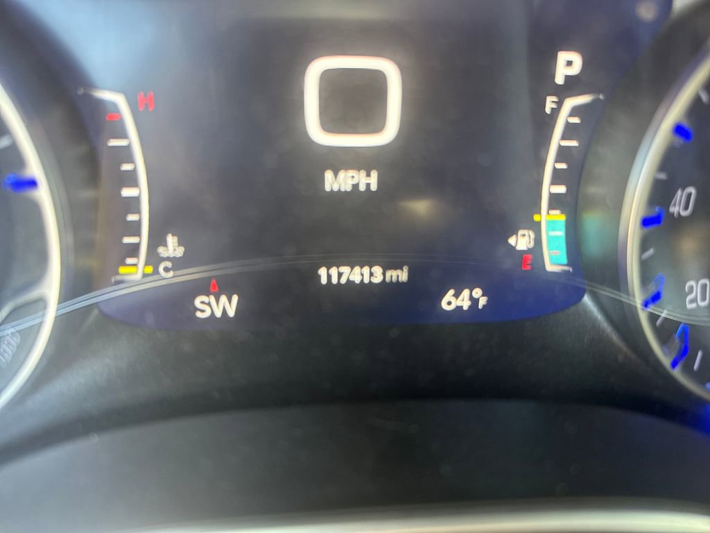 Used 2017 Chrysler Pacifica Touring-L Plus w/ Tire & Wheel Group image 20