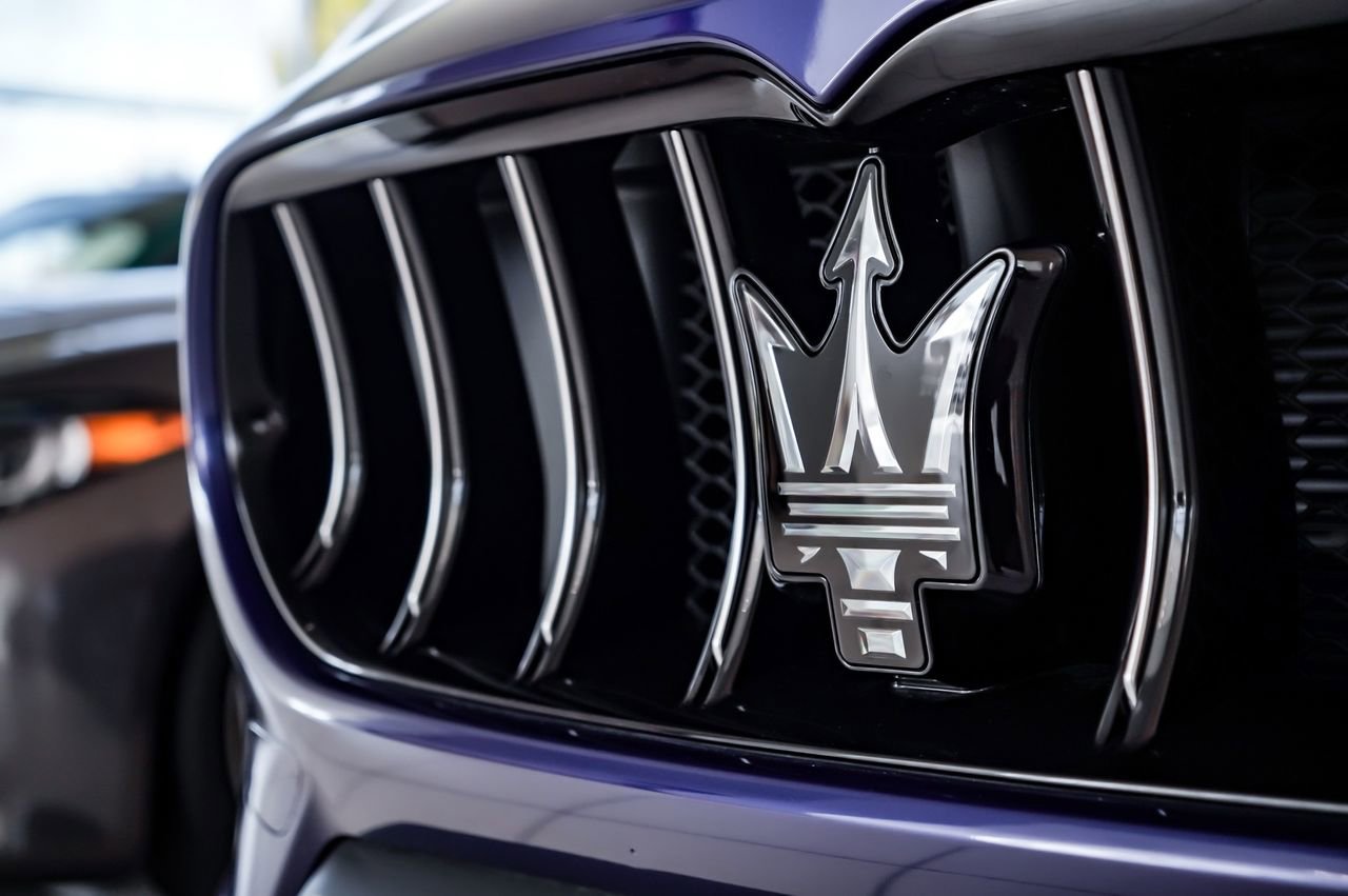 New 2025 Maserati Grecale GT image 11