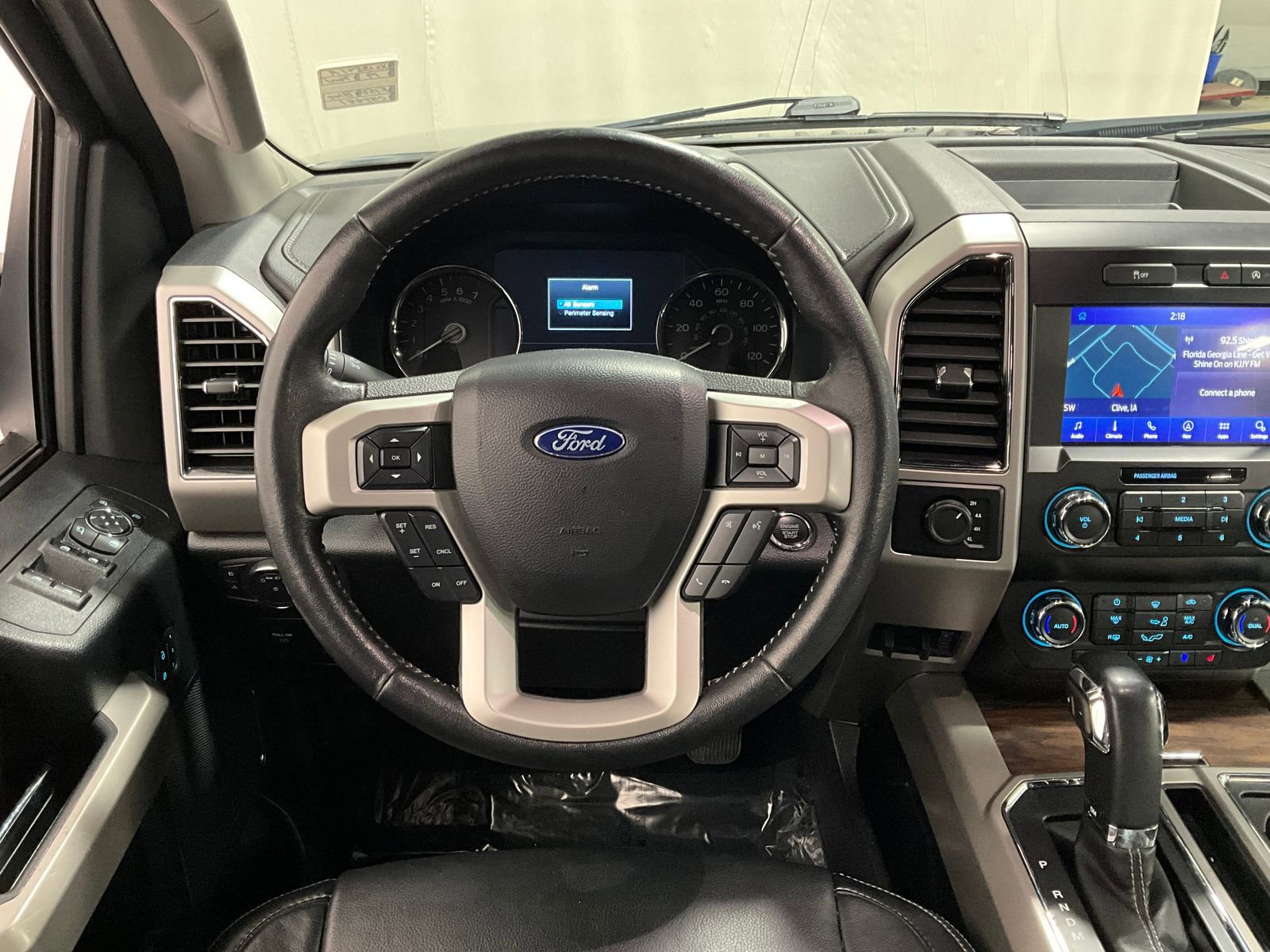 Used 2019 Ford F150 Lariat image 6