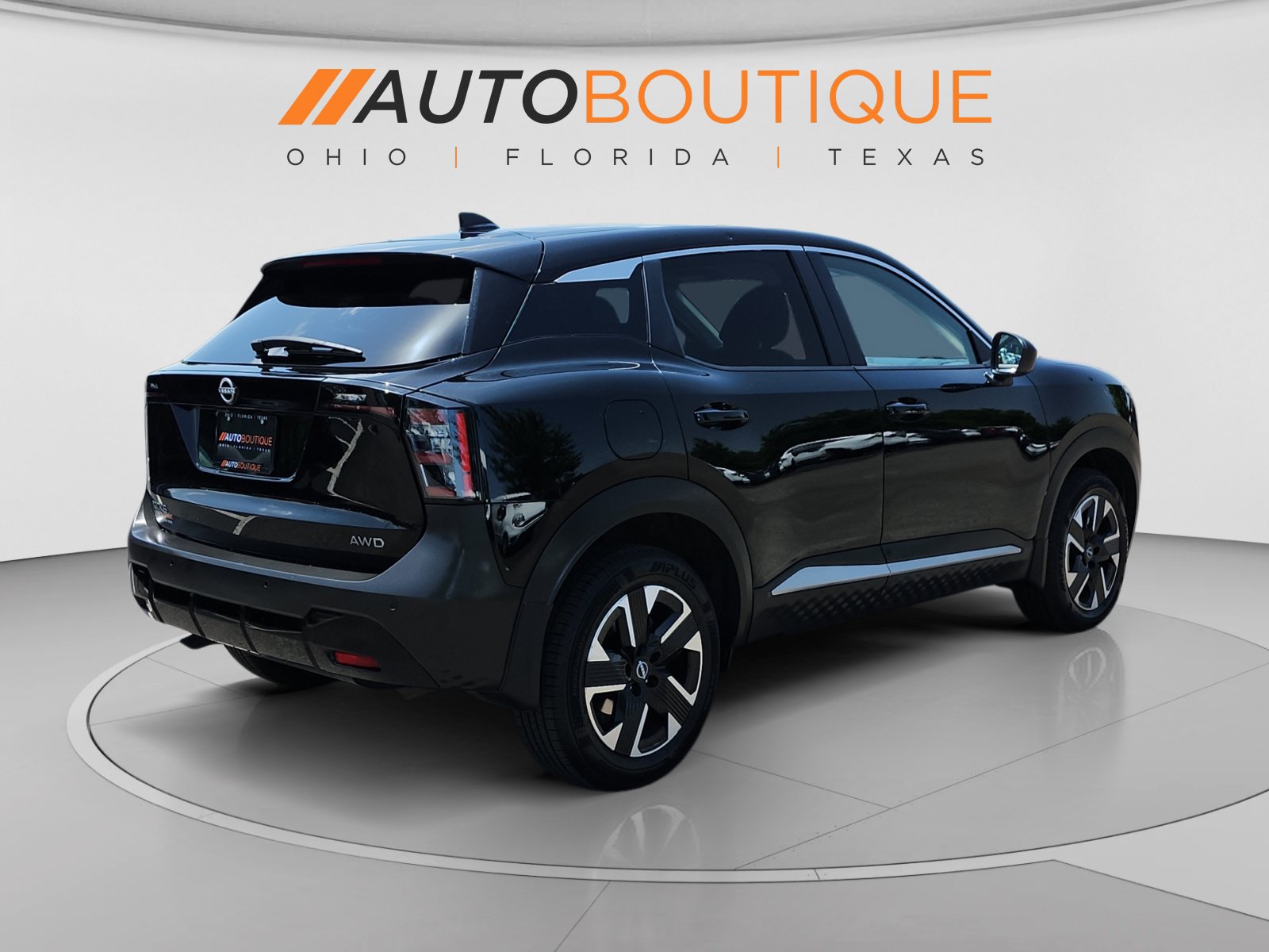 Used 2025 Nissan Kicks SV AWD/4WD image 5