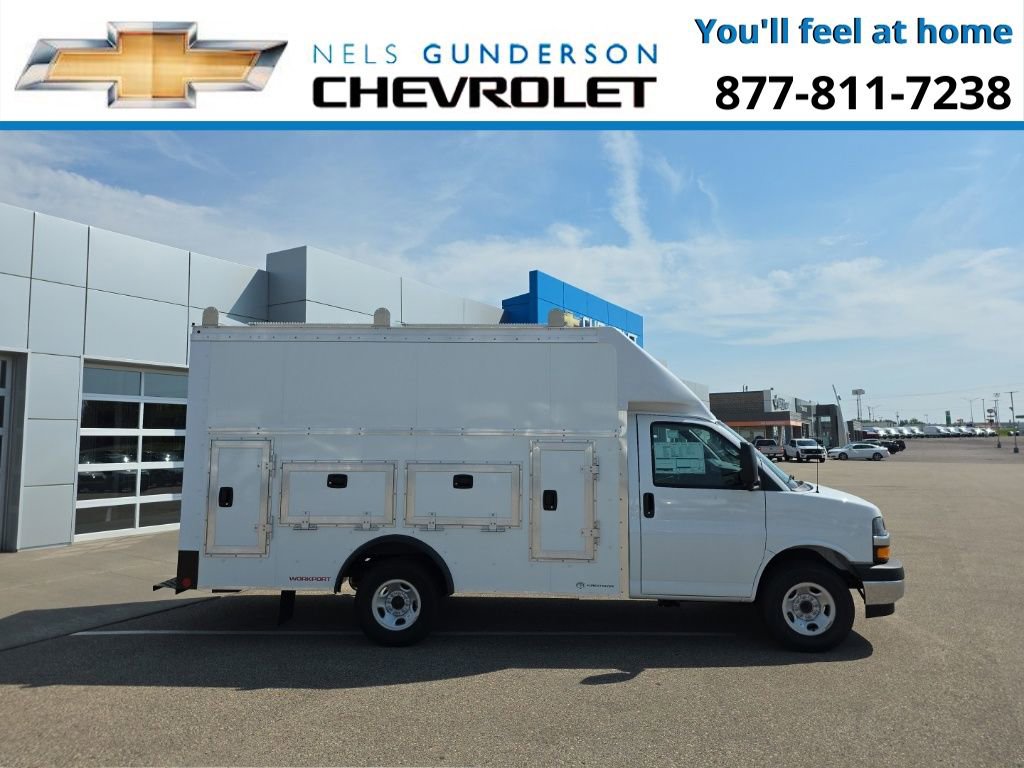 New 2025 Chevrolet Express 3500 w/ Power Convenience Package image 7