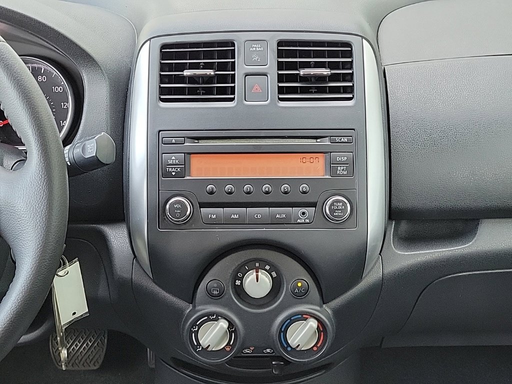 Used 2014 Nissan Versa Note SV FWD image 24