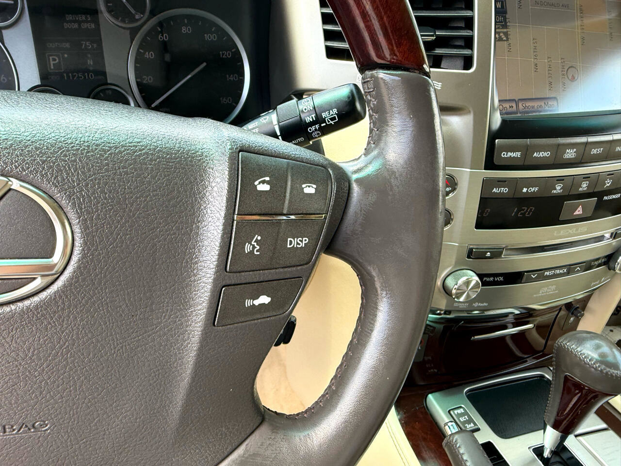 Used 2015 Lexus LX 570 4WD image 24