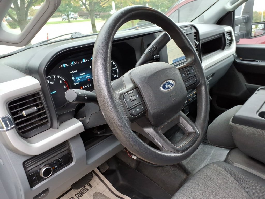 Used 2023 Ford F250 XL w/ Snow Plow Prep Package AWD/4WD image 17