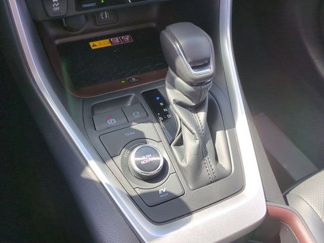 Certified 2025 Toyota RAV4 Limited AWD/4WD image 15