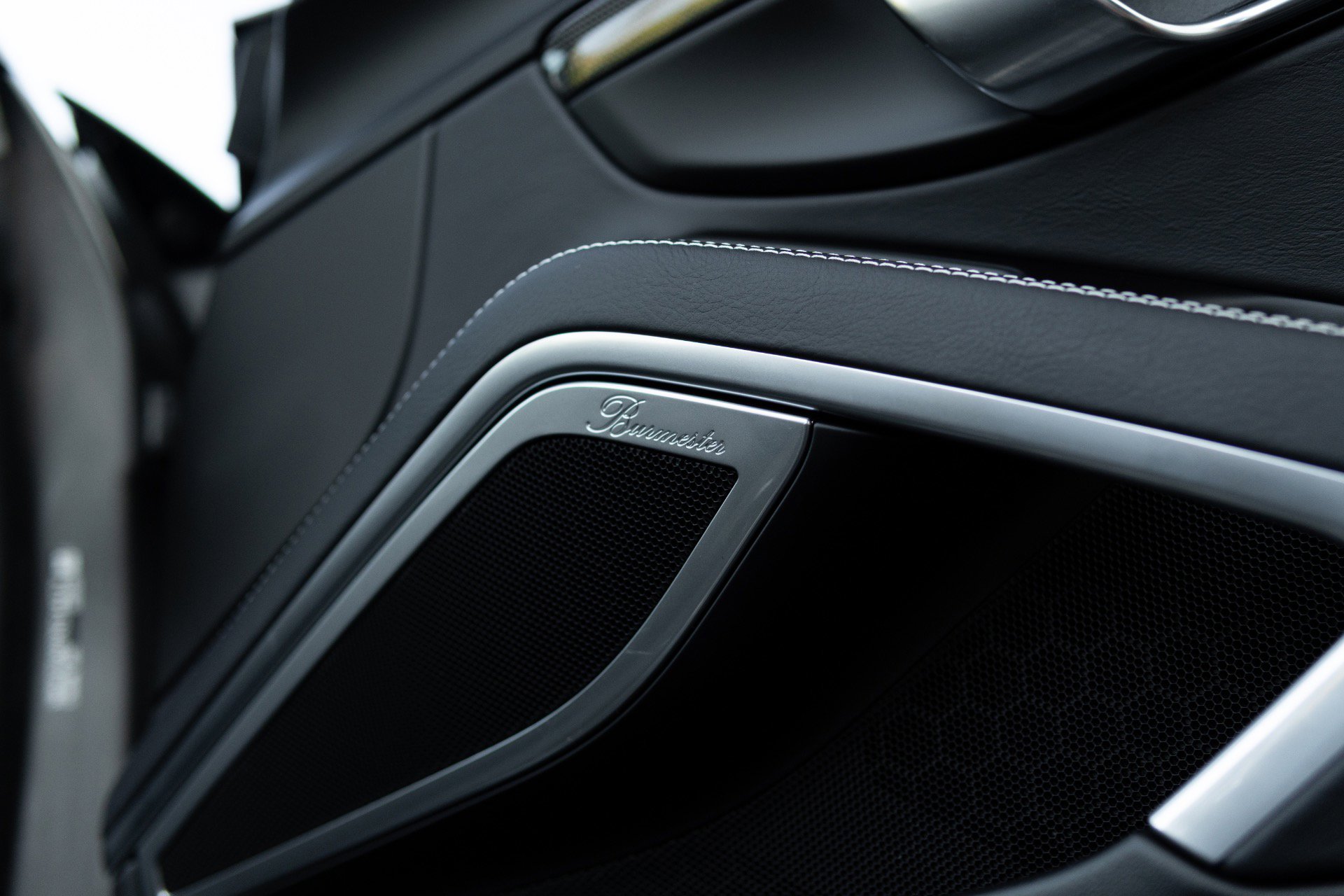 Used 2019 Porsche 911 Turbo S image 55