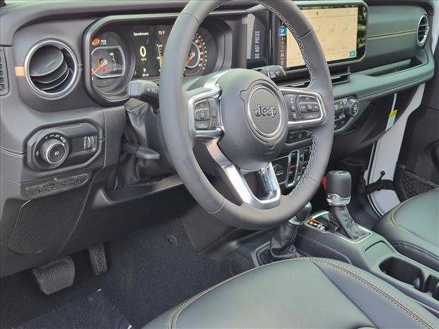 New 2026 Jeep Wrangler Unlimited Sahara AWD/4WD video 3