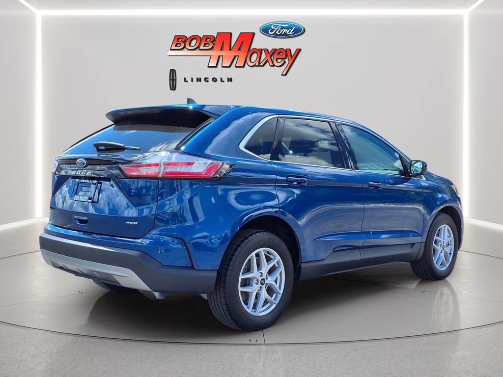 Used 2023 Ford Edge SEL w/ Convenience Package AWD/4WD image 4