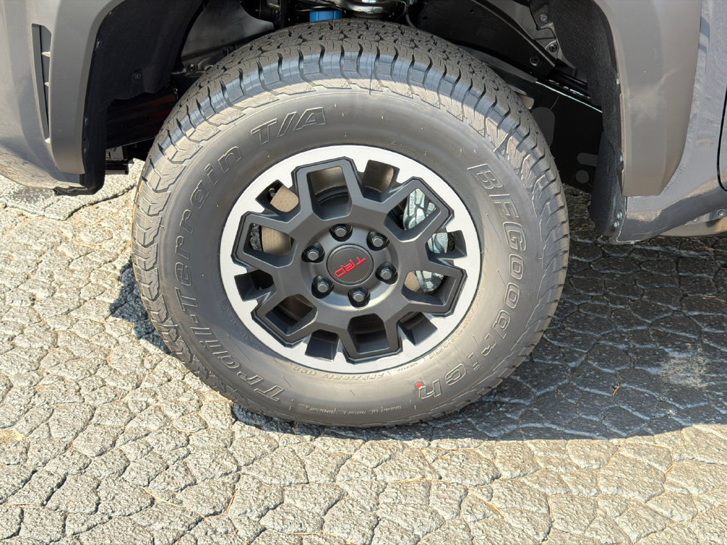 New 2026 Toyota Tacoma TRD Off-Road w/ TRD Off Road Upgrade Package AWD/4WD image 13