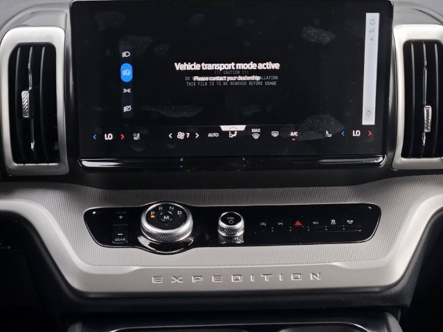 New 2026 Ford Expedition Active RWD image 19