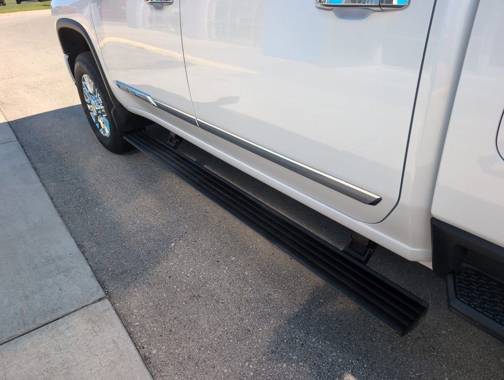 Used 2024 Chevrolet Silverado 3500 High Country w/ High Country Premium Package image 14