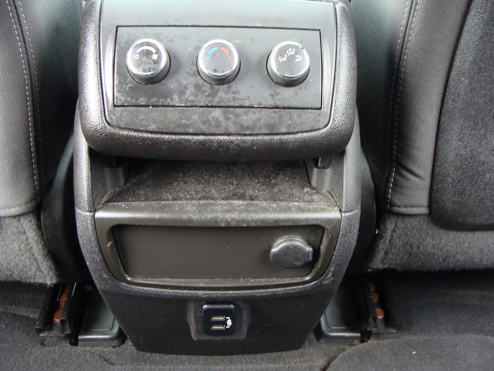 Used 2017 Chevrolet Traverse LT w/ Style and Technology Package image 31