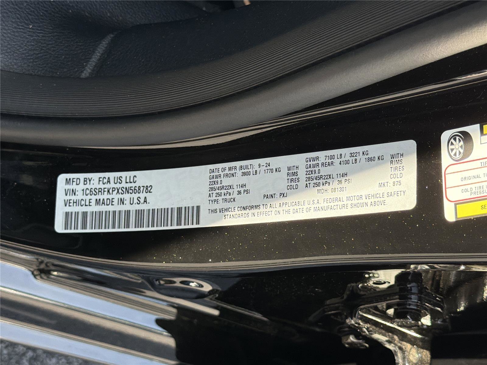 Used 2025 RAM 1500 Tungsten w/ Off Road Group AWD/4WD image 38