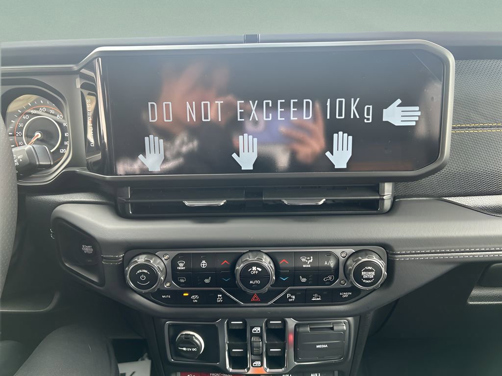 New 2025 Jeep Wrangler Unlimited Rubicon 392 image 11