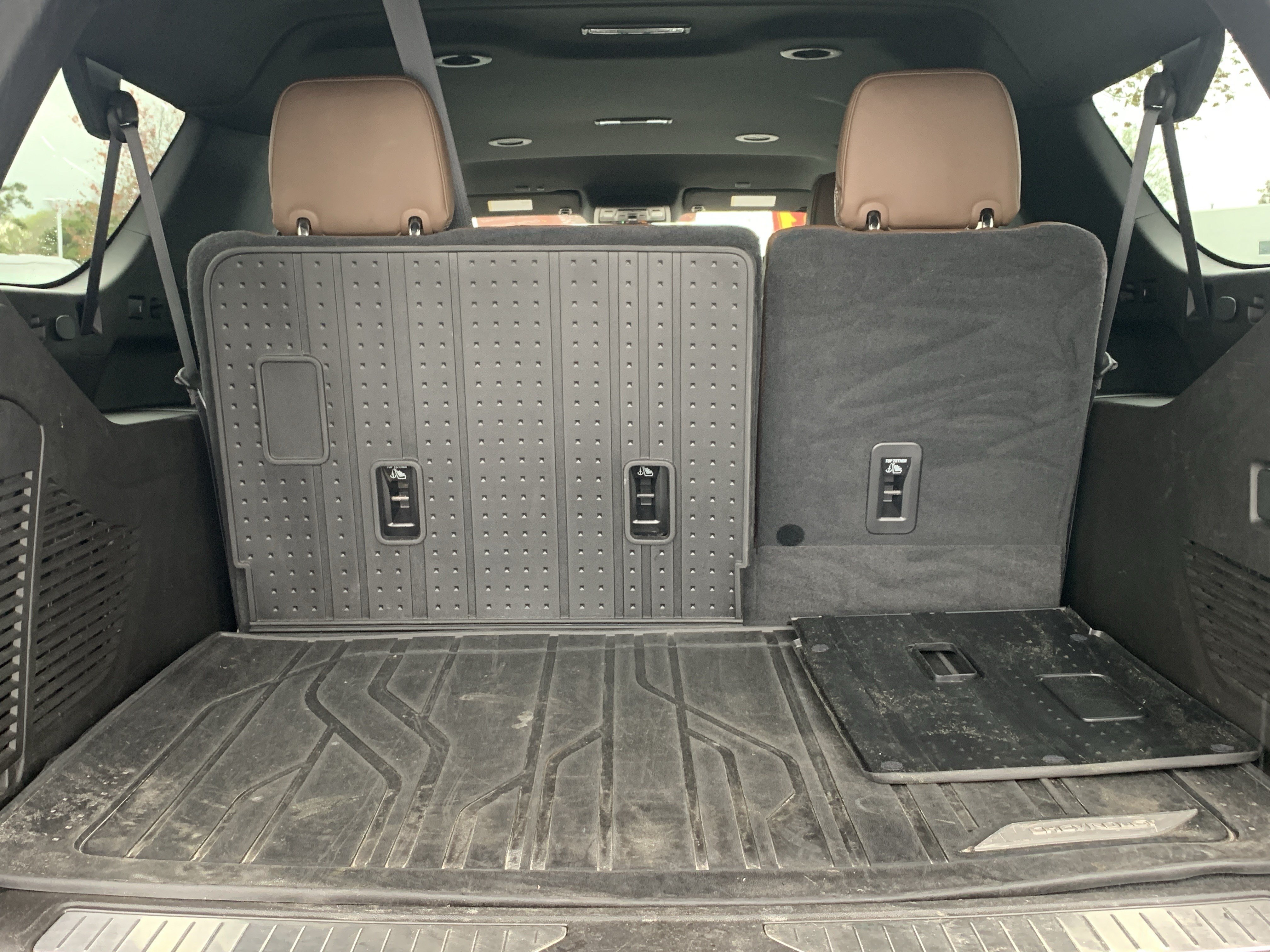 Used 2021 Chevrolet Suburban High Country AWD/4WD image 31