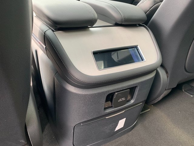 New 2027 Lincoln Navigator Reserve w/ Jet Appearance Package AWD/4WD image 19