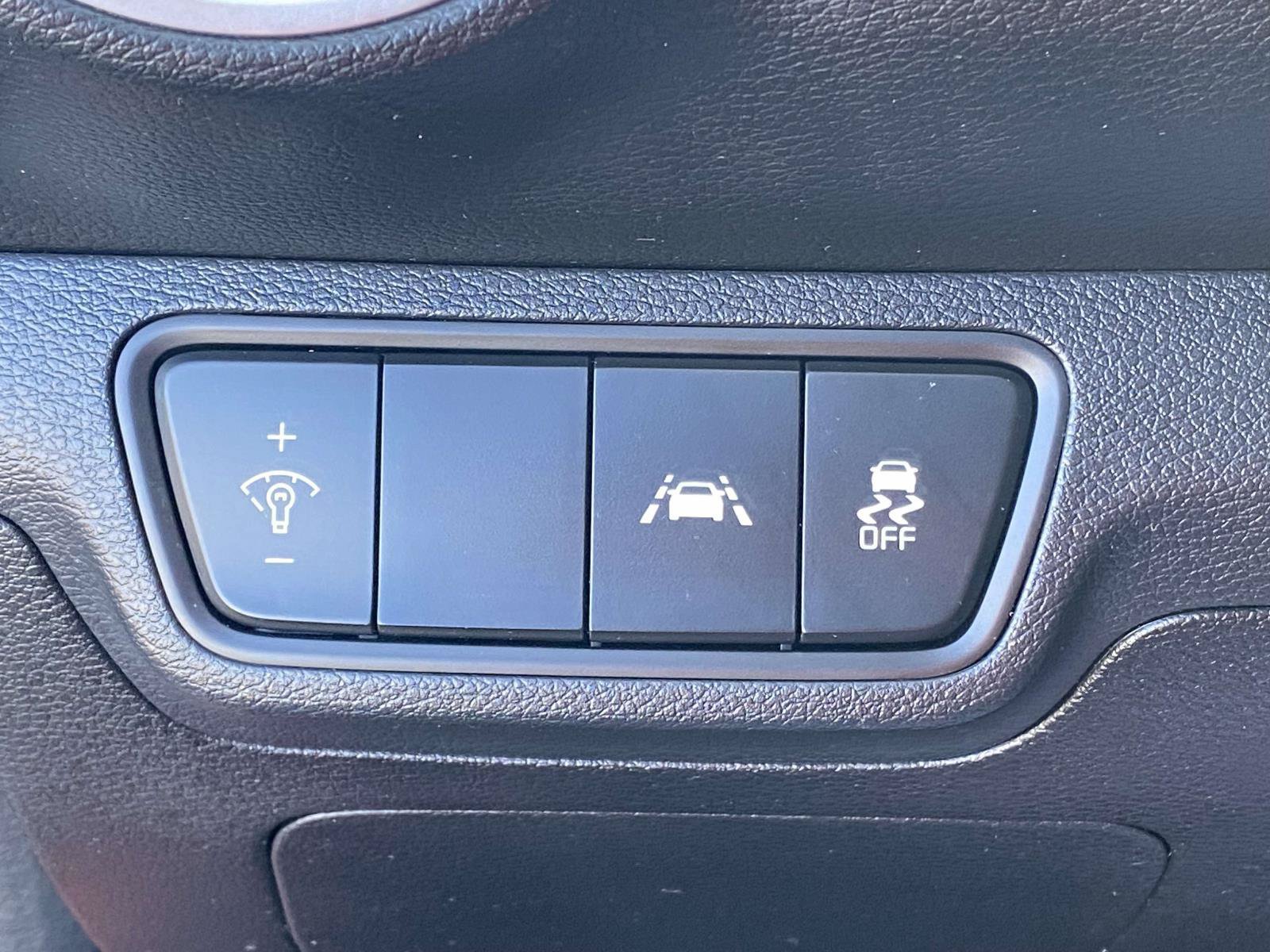 Used 2019 Kia Forte LXS FWD image 28