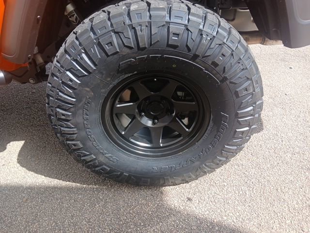 New 2025 Jeep Gladiator Sport image 14