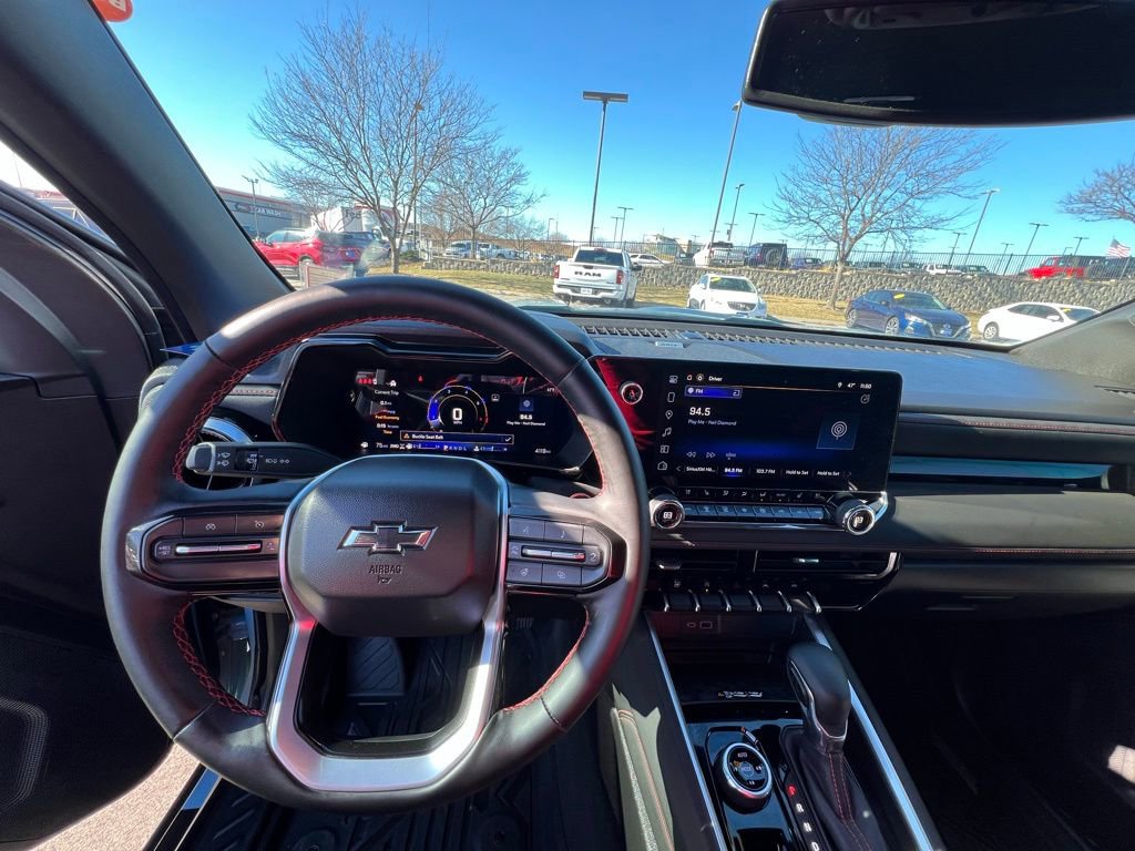 Used 2025 Chevrolet Colorado Z71 w/ Technology Package image 39