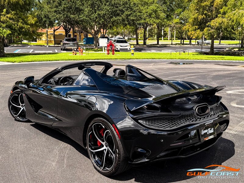 Used 2024 McLaren 750S Spider RWD image 41