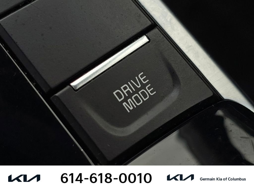 Certified 2020 Kia Niro EX w/ Cold Weather Package image 31