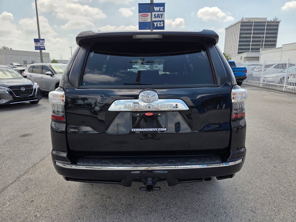 Used 2023 Toyota 4Runner Limited image 12