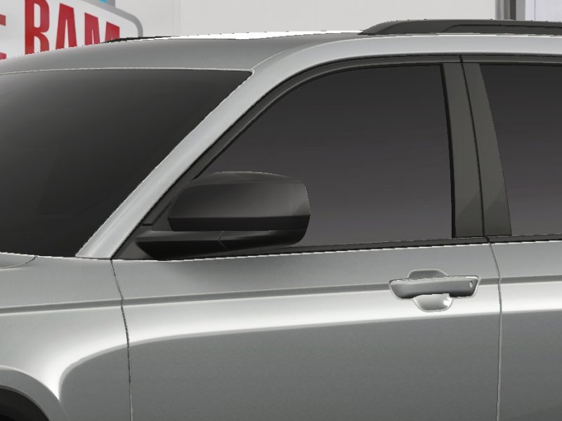 Used 2024 Jeep Grand Cherokee Altitude image 15