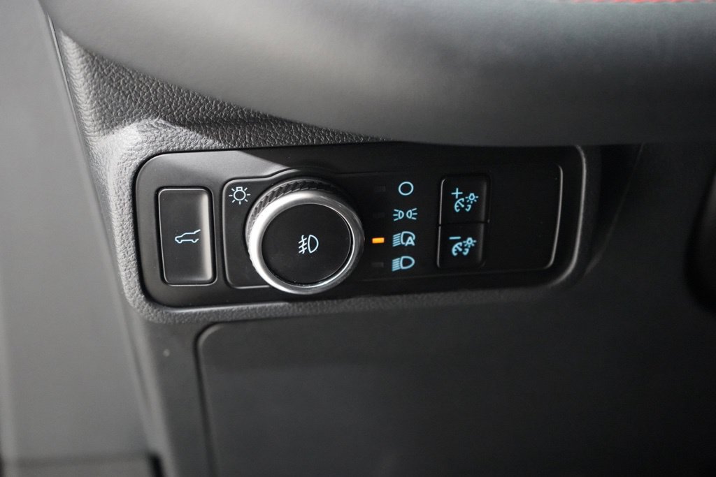 Used 2025 Ford Explorer ST-Line AWD/4WD image 35