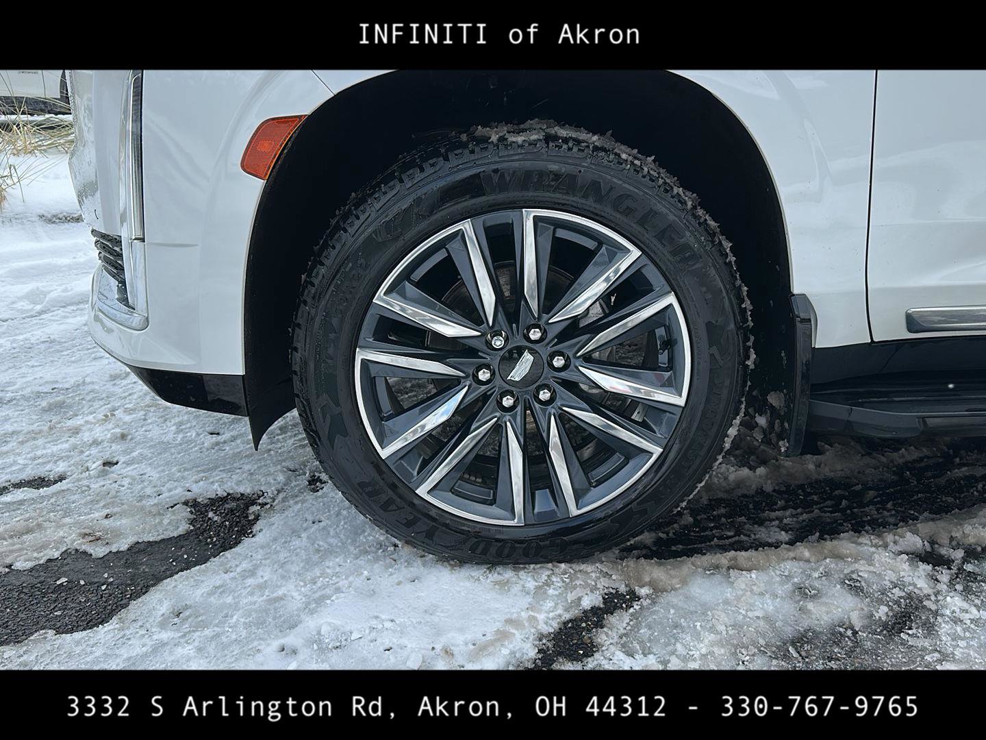 Used 2022 Cadillac Escalade Luxury image 19