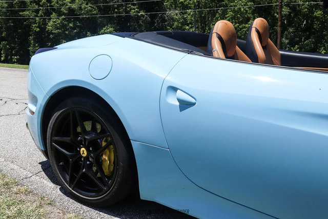 Used 2015 Ferrari California T RWD image 72