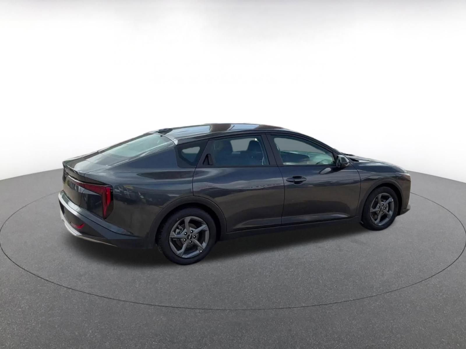 Used 2025 Kia K4 LXS FWD image 12