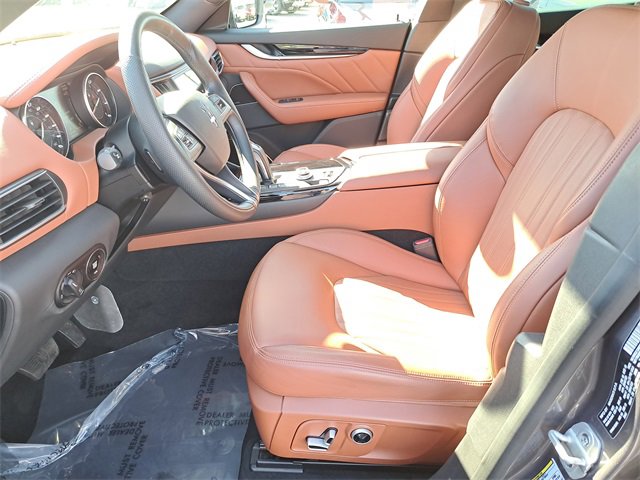Used 2023 Maserati Levante GT image 18