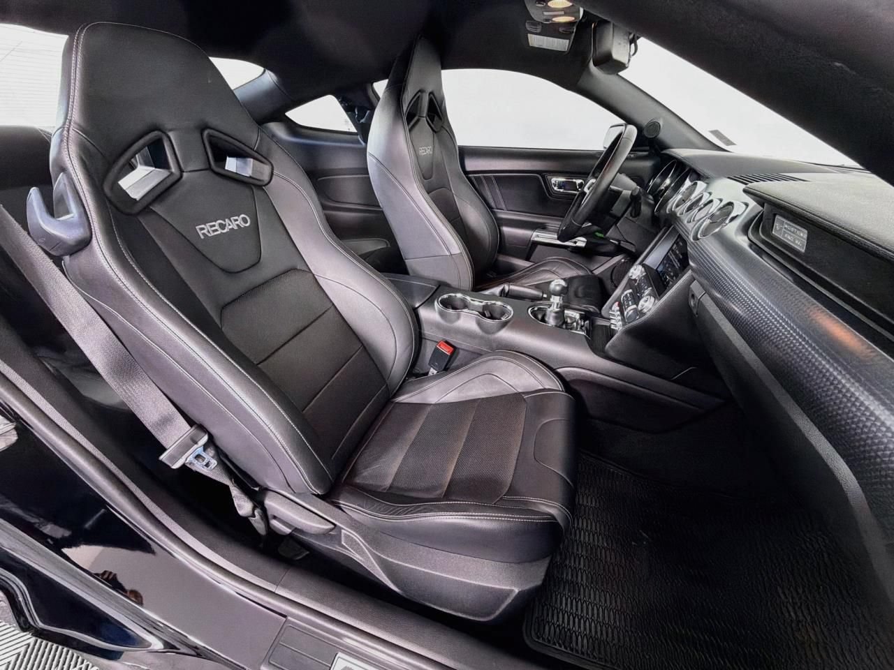 Used 2016 Ford Mustang GT Premium w/ GT Performance Package RWD image 33